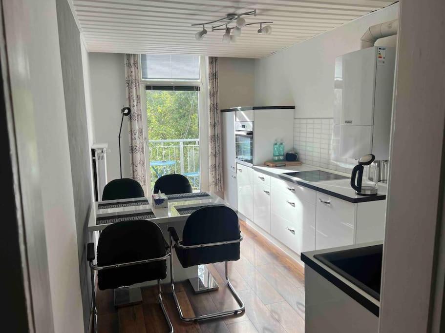 Schoenes City-Apartment Im Zentrum Mit Balkon 霍夫 外观 照片