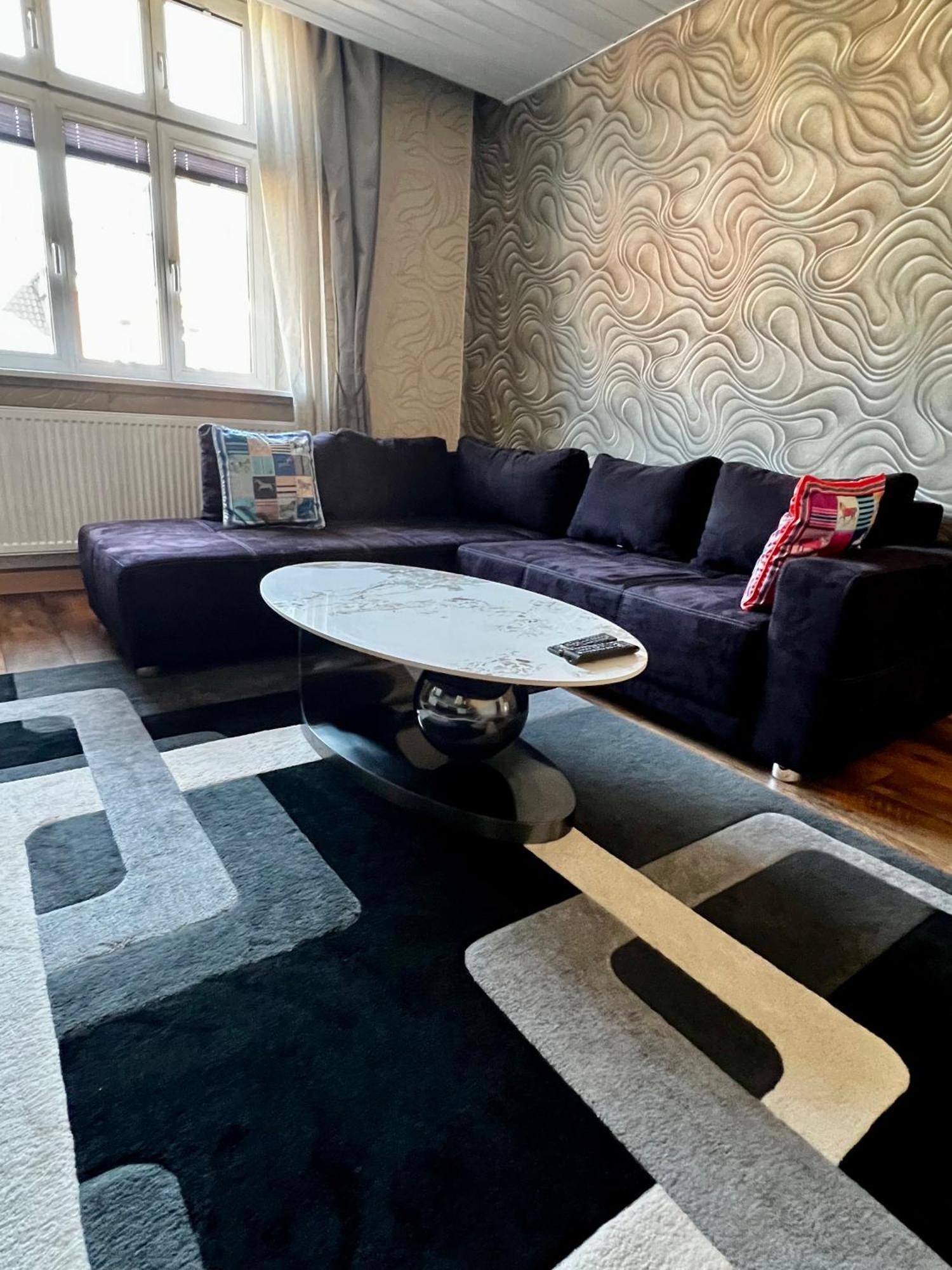 Schoenes City-Apartment Im Zentrum Mit Balkon 霍夫 外观 照片